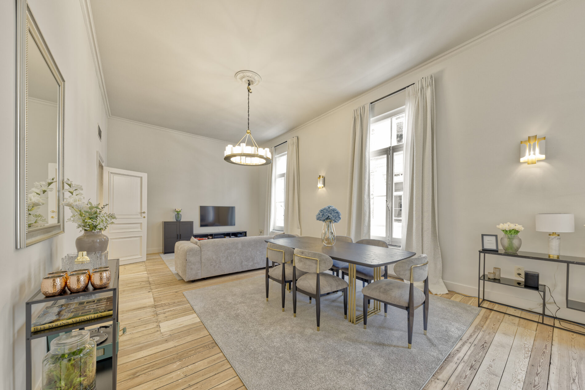 Luxurious furnished apartment in Grand-Place III (Brussels)